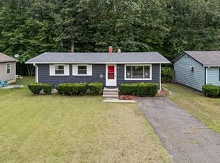 57 Oakwood Ter, Springfield, MA 01109