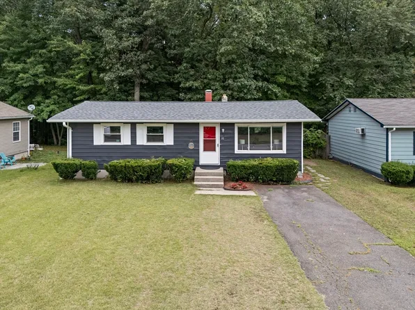 57 Oakwood Ter, Springfield, MA 01109