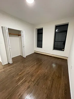 Rented by News Realty | media 4