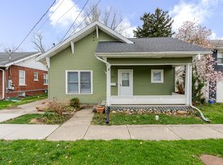 306 Brown St, Valparaiso, IN 46383