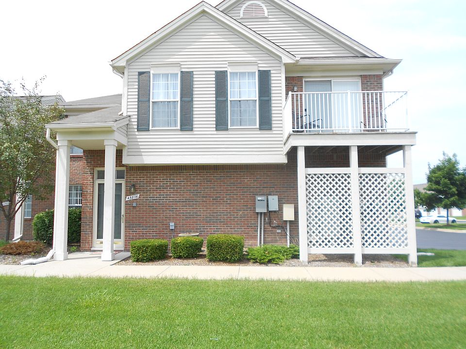 1st image of 43876 Elm Dr