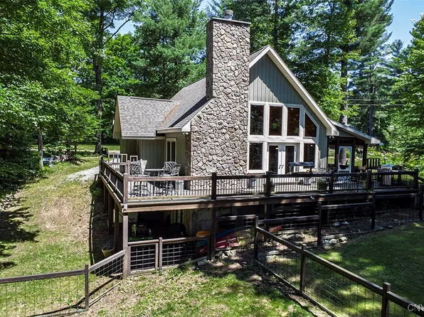179 N Portaferry Lake Dr, Harrisville, NY 13648