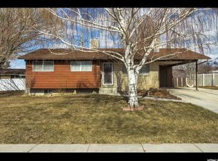 943 E Buddlea Dr, White City, UT 84094