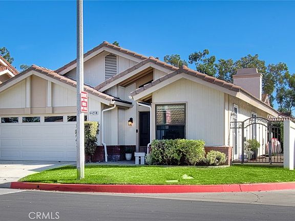 2nd image of 2541 N River Trail Rd