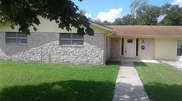 1st image of 1312 Woodlawn St