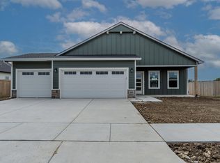 421 N Woodstone St, Derby, KS 67037
