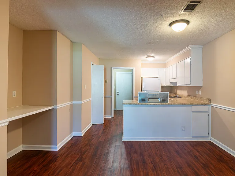 433 Evans Mill Dr #B — Photo 6