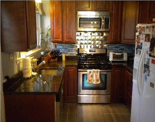 Remodeled Kitchen with Granite coutnertop