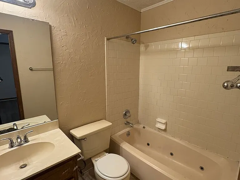 5926 Carmel Dr — Photo 17