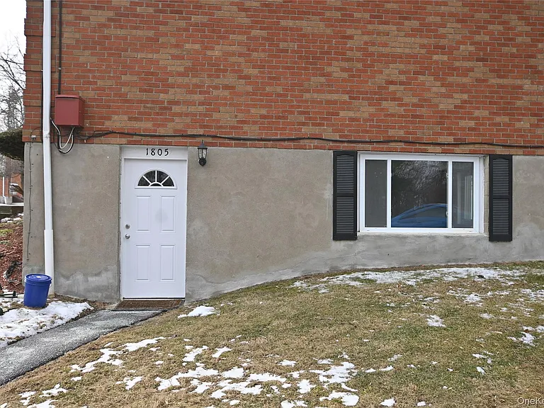 1805 Parr Lake Dr #18E — Photo 4