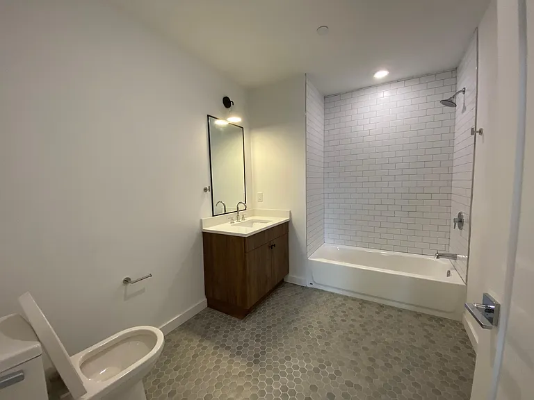 402 Jackson St #201 — Photo 6
