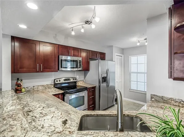9580 Victoria LN #208A, NAPLES, FL 34109