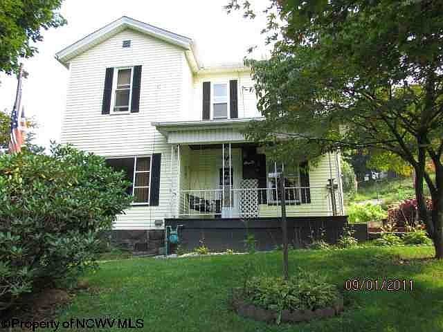 1st image of 701 W Boyd St