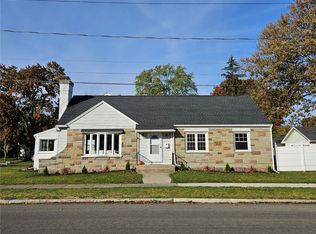 178 Long Acre Rd, Rochester, NY 14621
