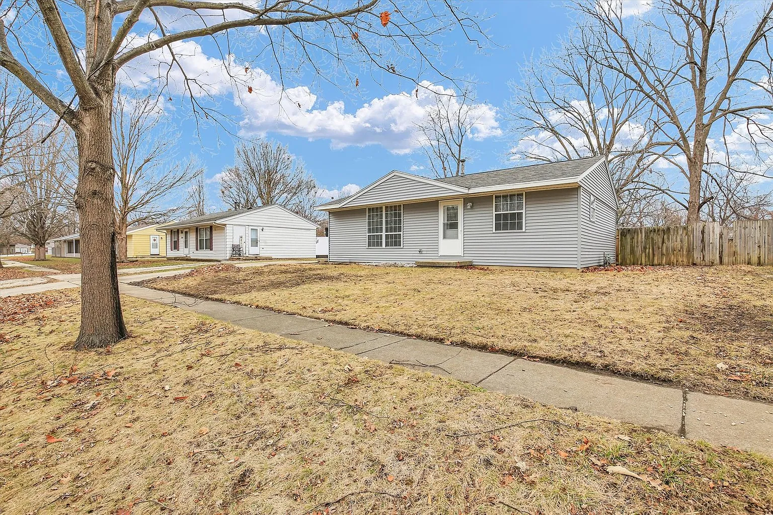 3206 York Dr photo 1