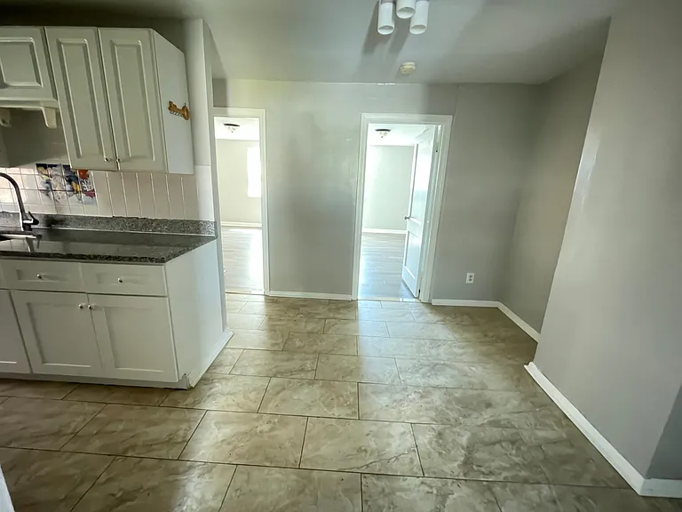 6327 Eastwood St #1 — Photo 10