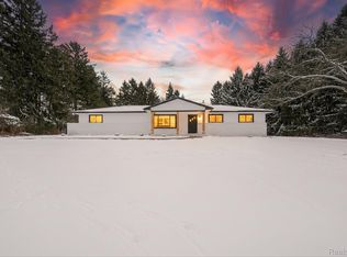 3643 Noble Rd, Oxford, MI 48370