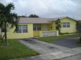 5523 Madison St, Hollywood, FL 33021