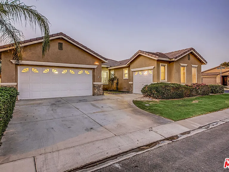 82580 Yeager Way — Photo 42