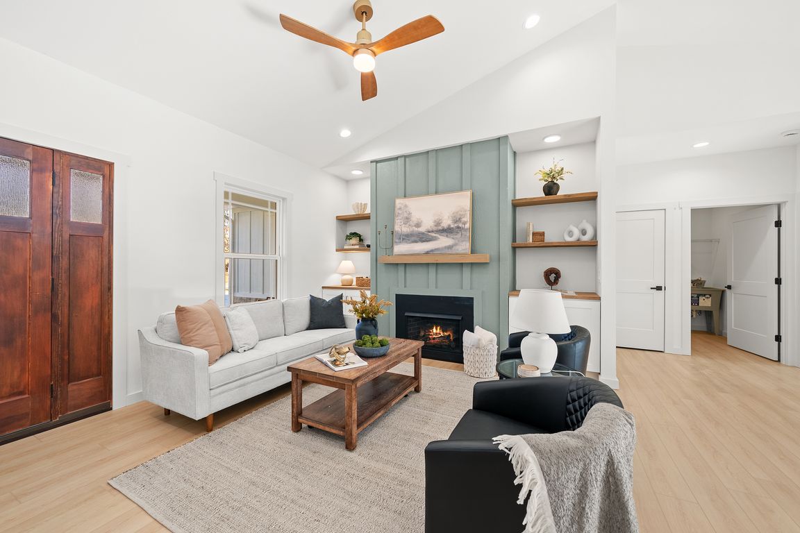 next background image