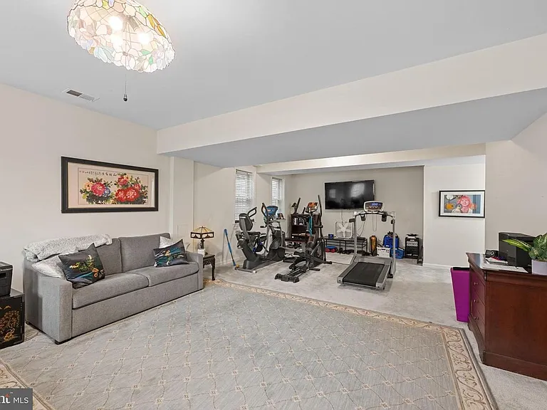 5120 Warren Pl NW — Photo 37