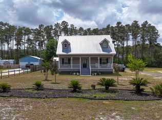 2458 County Highway 3280, Freeport, FL 32439