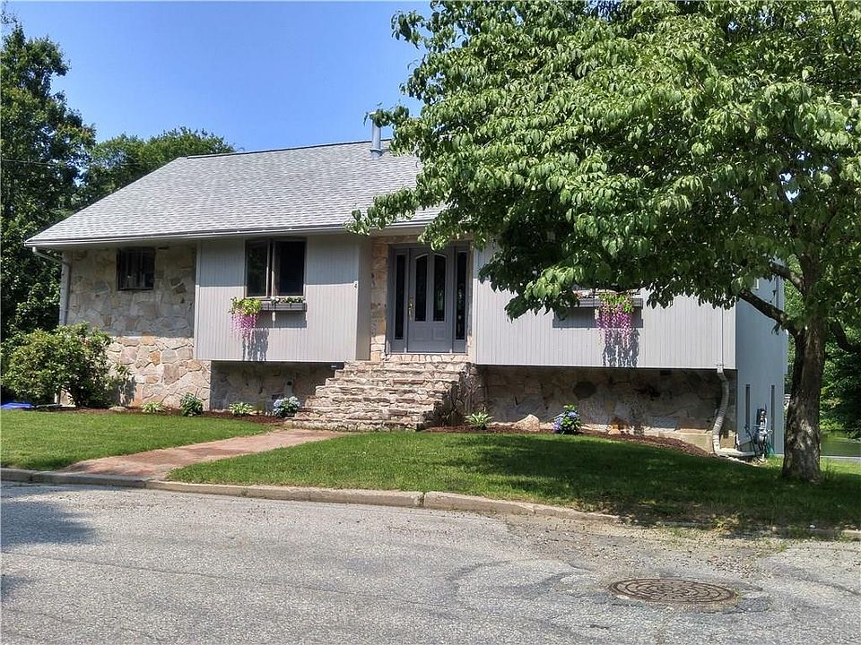 4 Riverview Dr, North Providence, RI 02904 Zillow