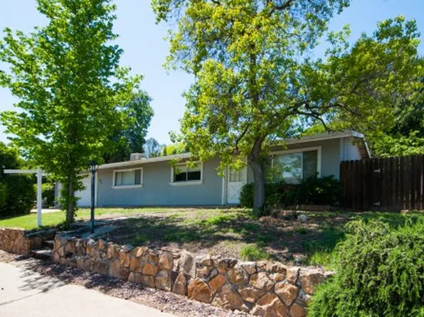841 Matson Dr, Auburn, CA 95603