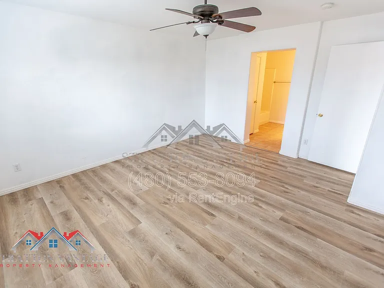 5706 N 74th Dr — Photo 31
