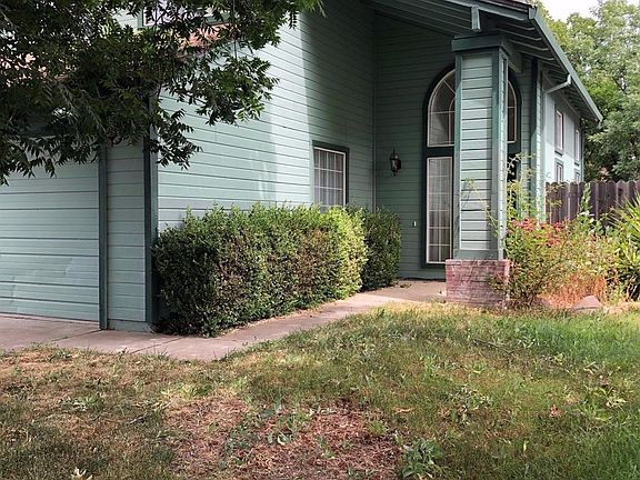 3rd image of 3717 Pine Hollow Way