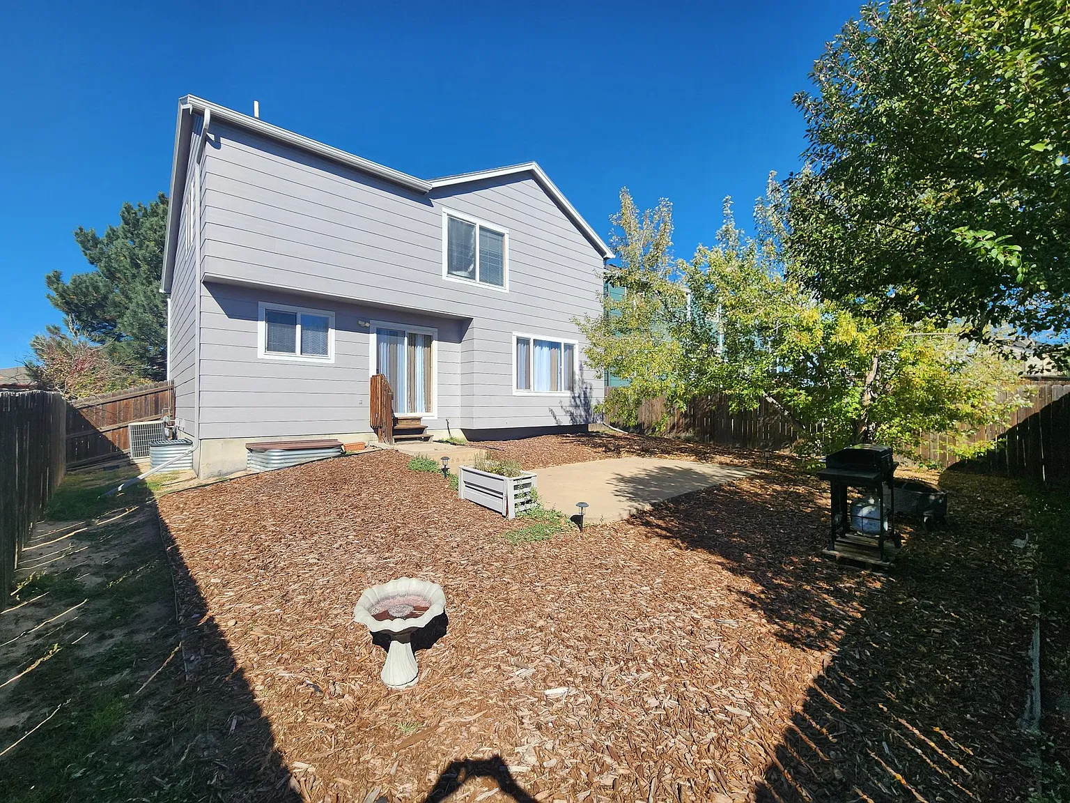 4 bed, 2142 sqft, $2,550 — Photo 3