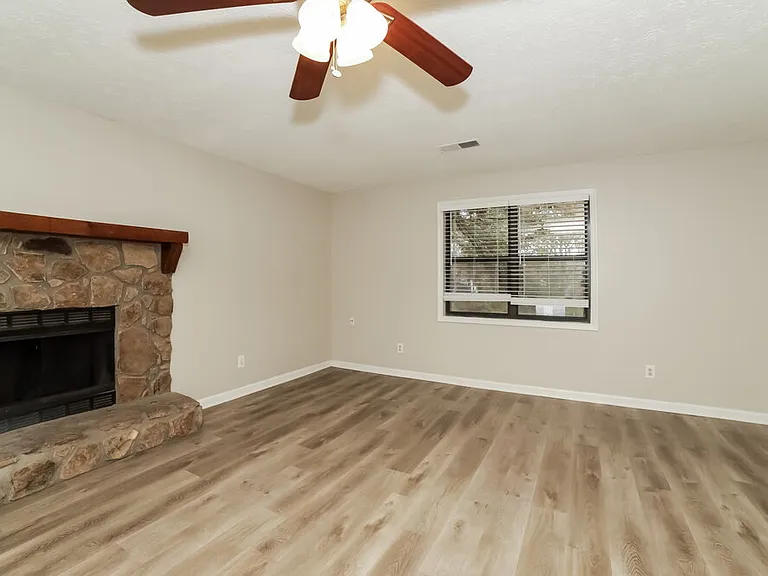 2435 Anderson Mill Rd — Photo 6