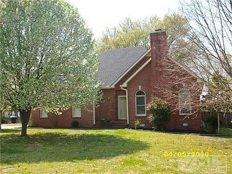 1st image of 2927 Regenwood Dr