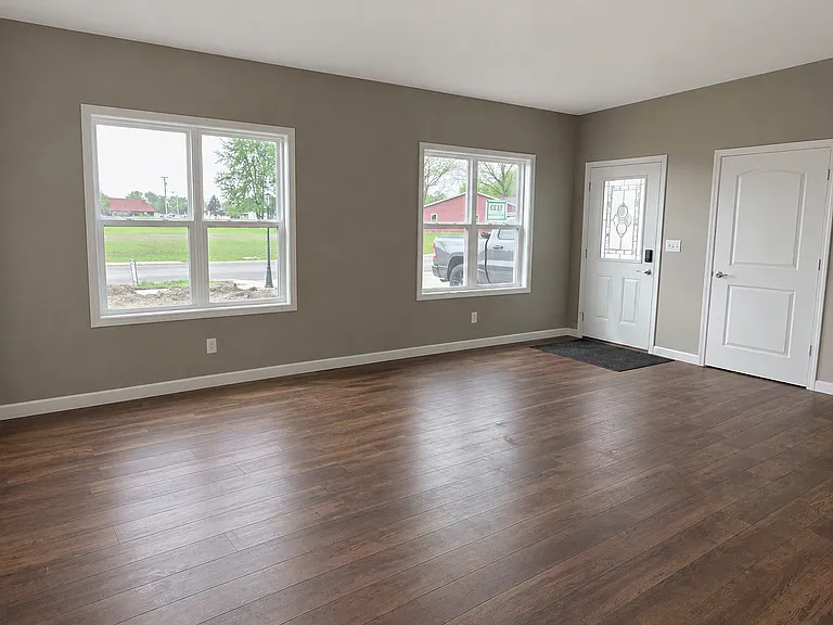 1208 Jennings Rd — Photo 5