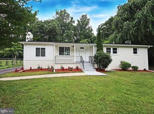 7700 Lake Dr, Manassas, VA 20111