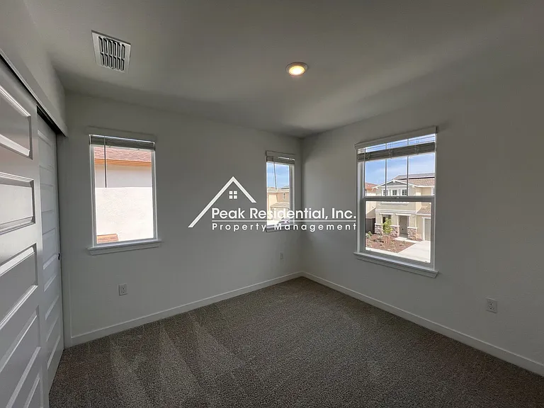 12632 Hereford Ave — Photo 17
