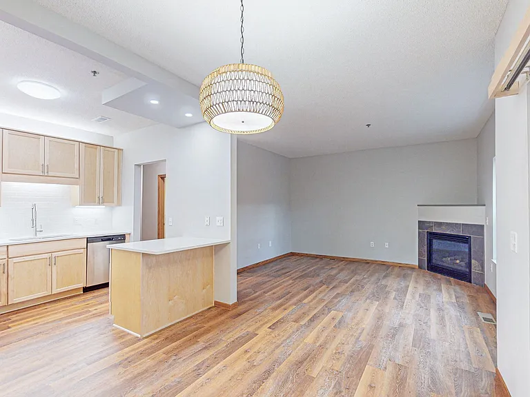 Cedar Pointe Townhomes — Photo 112
