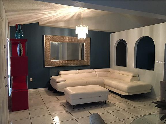 2nd image of 308 Corsica Ct