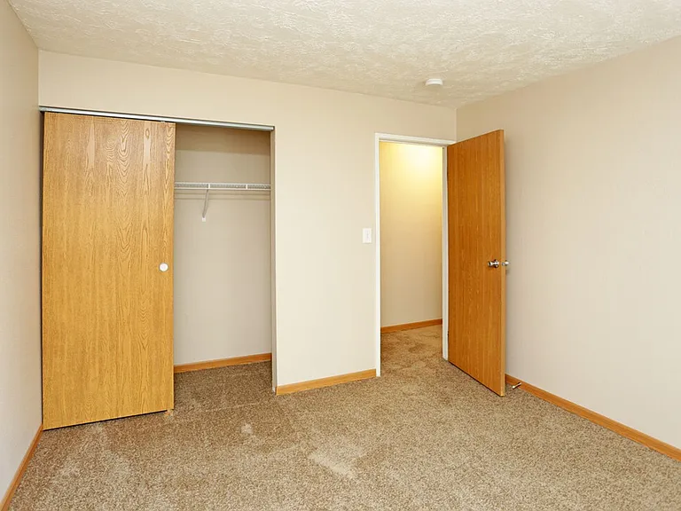 Hidden Bluffs Apartments — Photo 7