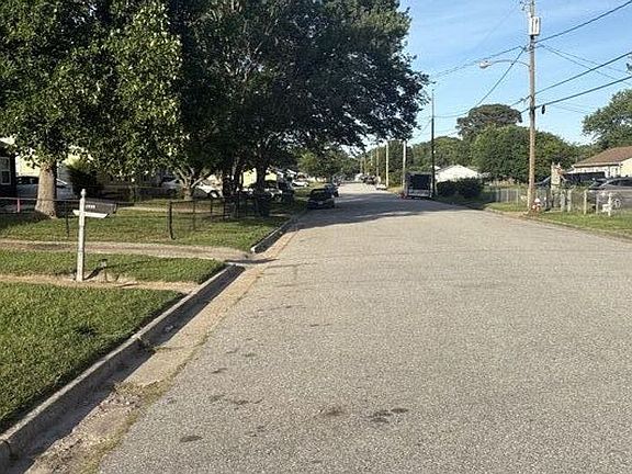 4th image of 1806 Rawood Dr