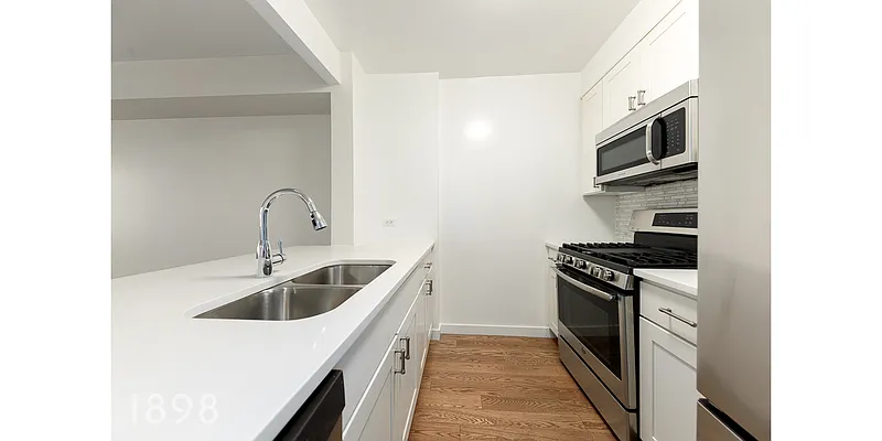 Rented by A&E Real Estate Management | media 12