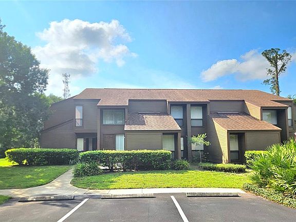 2nd image of 4 SHERBURY COURT #4