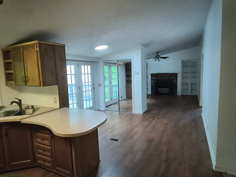 2440 Welch Rd — Photo 6
