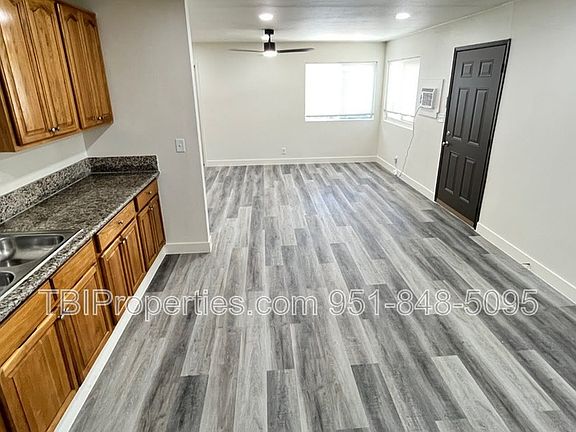 4th image of 515 Ramona Ave N #1/2