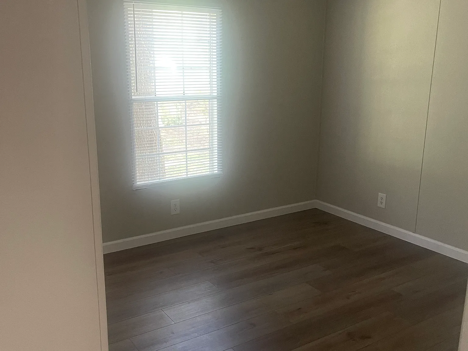 3 bed, 960 sqft, $1,600 — Photo 4