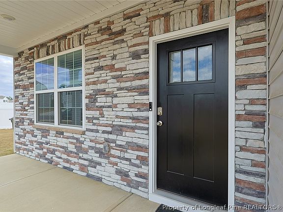 2nd image of 2129 Clydesmill Rd