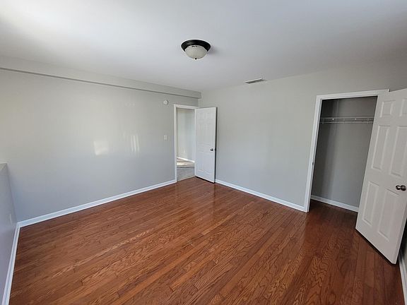 4th image of 1701 Cecily Dr