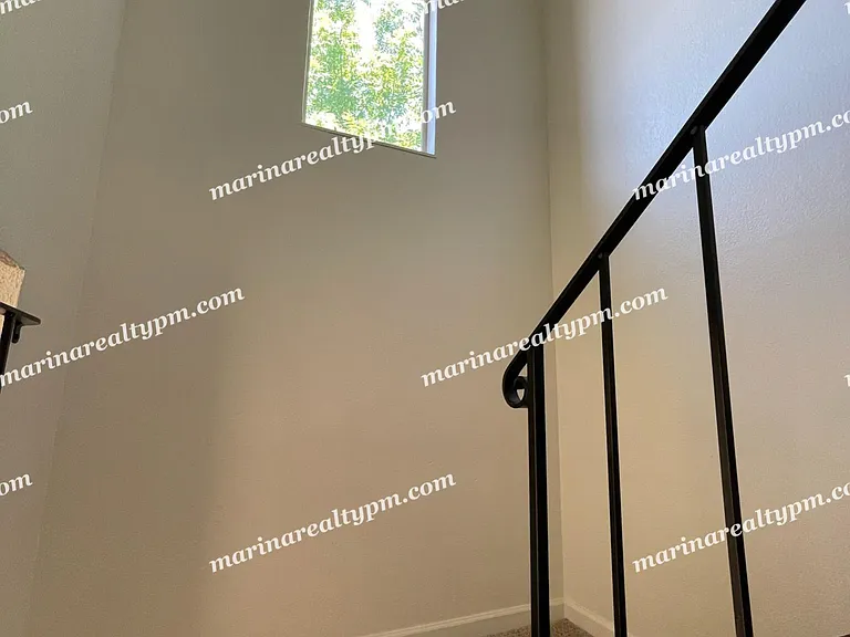 211 Del Luz Ct — Photo 18