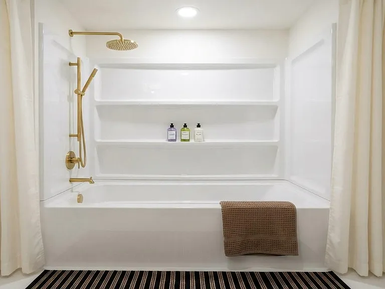 1423 Floresta Pl — Photo 4