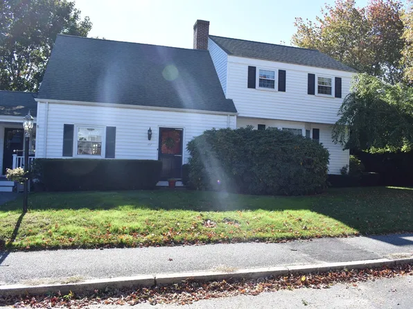 107 Arbutus Ave, Braintree, MA 02184